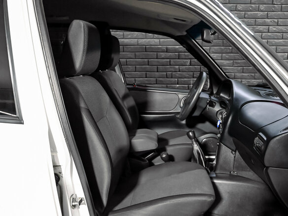 2018 Chevrolet Niva I Рестайлинг, белый, 675000 рублей - вид 10