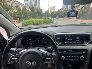 2022 Kia Sportage IV Рестайлинг, чёрный, 2700000 рублей, вид 5