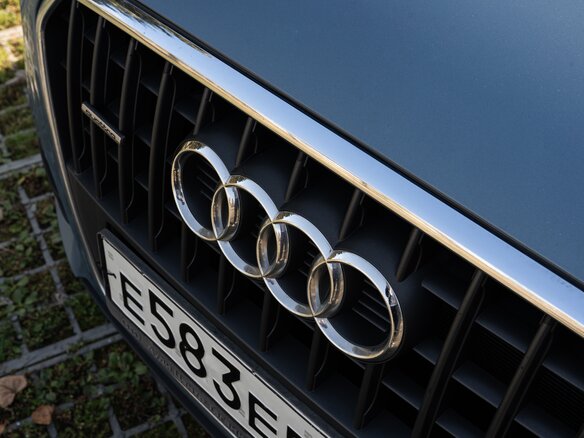 2012 Audi Q3 I (8U), серый, 1450000 рублей - вид 5