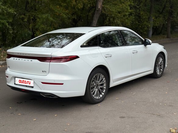 2024 FAW Bestune B70 I Рестайлинг, белый - вид 4