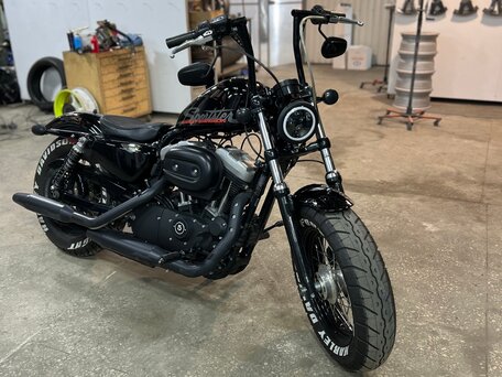 2012 Harley-Davidson Forty-Eight, чёрный, 900000 рублей, вид 2