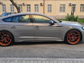 2021 Audi RS 5 II (F5) Рестайлинг, серый, 7700000 рублей, вид 4