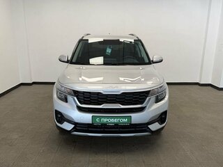 2022 Kia Seltos I, серебристый, 2349000 рублей, вид 3