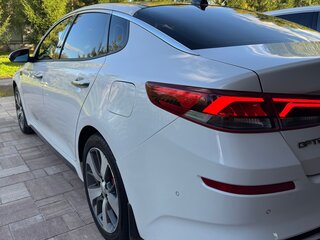 2018 Kia Optima IV Рестайлинг, белый, 2150000 рублей, вид 4