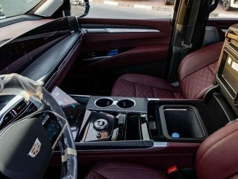 2025 Cadillac Escalade V Рестайлинг, чёрный, 26500000 рублей - вид 12