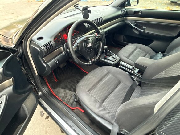 1999 Audi A4 I (B5) Рестайлинг, чёрный, 370000 рублей - вид 5