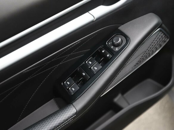 2024 Geely Emgrand II, серый, 1600000 рублей - вид 10