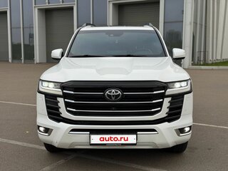 2022 Toyota Land Cruiser 300 Series, белый, 8200000 рублей, вид 2