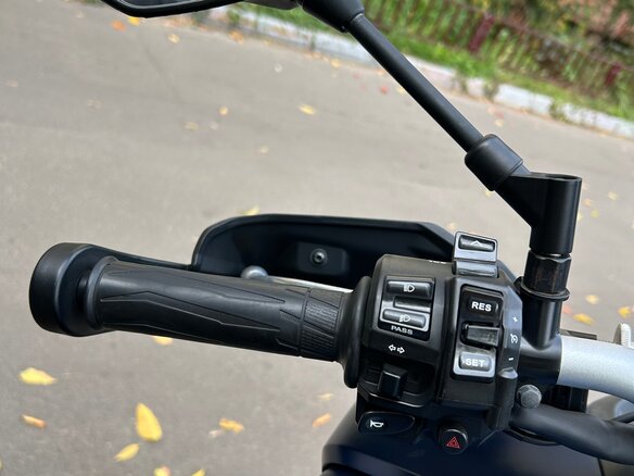 2018 Yamaha MT-09 Tracer (FJ-09), синий, 999999 рублей - вид 9
