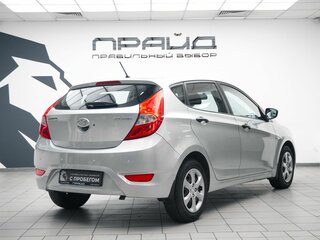 2012 Hyundai Solaris I, серебристый, 849900 рублей, вид 3