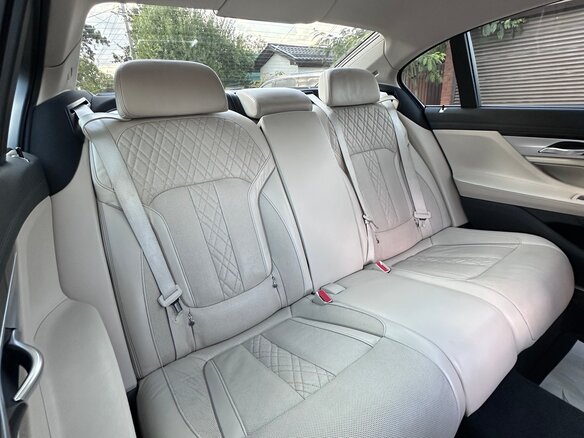2017 BMW 7 серии Long 730Ld xDrive VI (G11/G12), чёрный, 2930000 рублей - вид 10