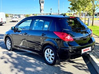 2012 Nissan Tiida I Рестайлинг, чёрный, 650000 рублей, вид 5