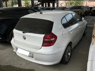 2011 BMW 1 серии 116i I (E81/E82/E87/E88) Рестайлинг, белый, 475000 рублей, вид 2