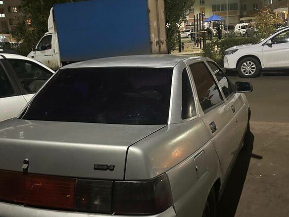 2005 Lada (ВАЗ) 2110, серебристый, 54999 рублей - вид 1