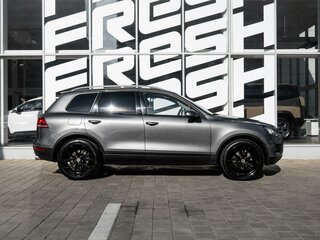 2010 Volkswagen Touareg II, серый, 1590000 рублей, вид 5