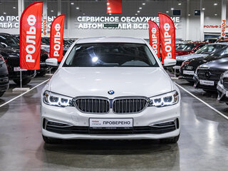 2019 BMW 5 серии 520d xDrive VII (G30/G31/G38), белый, 3289700 рублей, вид 3