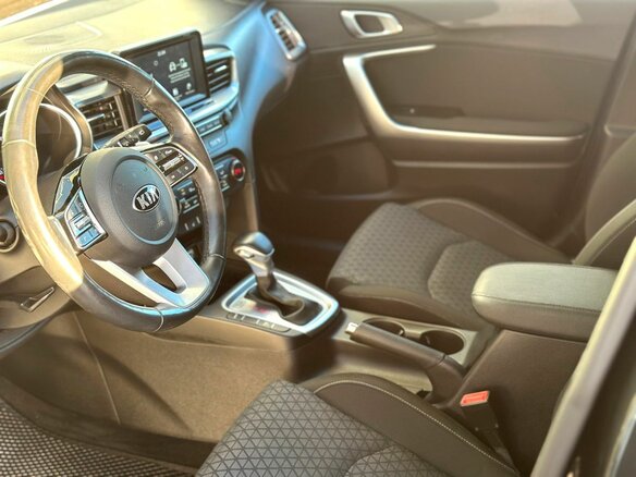 2020 Kia Ceed III, чёрный - вид 14