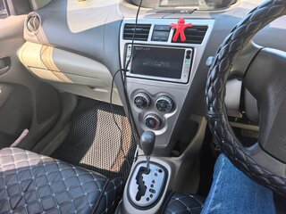 2009 Toyota Belta I, серый, 640000 рублей, вид 5