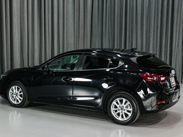2019 Mazda Axela III Рестайлинг, чёрный, 1380000 рублей - вид 17