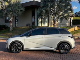 2024 BYD Dolphin 44.9 kWh I, серебристый, 1500000 рублей, вид 4