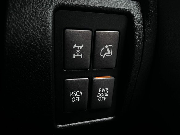 2014 Lexus LX 570 III Рестайлинг, чёрный, 3990000 рублей - вид 35