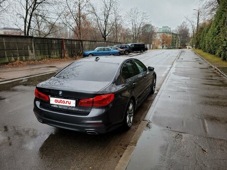 2019 BMW 5 серии 520i VII (G30/G31/G38), серый, 3500000 рублей, вид 2