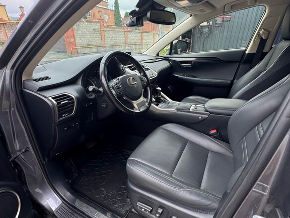 2018 Lexus NX 300h I Рестайлинг, серый, 4000000 рублей - вид 10