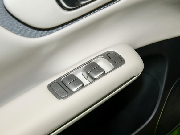2026 Changan Qiyuan Q05 51.9 kWh II, белый, 2328000 рублей - вид 26