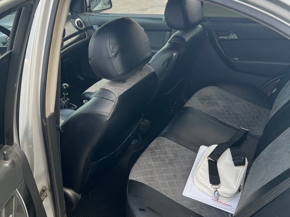 2006 Chevrolet Aveo I Рестайлинг, серебристый, 260000 рублей - вид 13