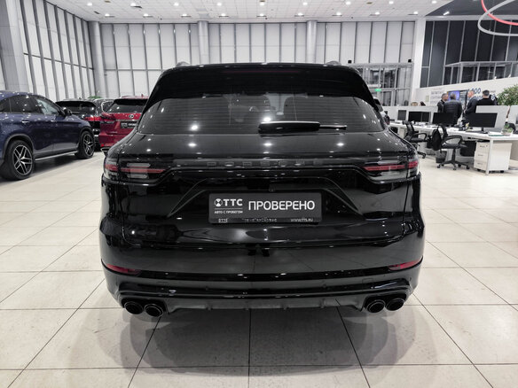 2019 Porsche Cayenne III, чёрный, 6250000 рублей - вид 5