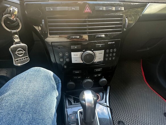2007 Opel Astra GTC H Рестайлинг, красный, 600000 рублей - вид 9