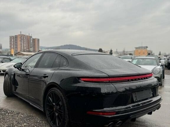 2025 Porsche Panamera GTS III, чёрный, 27770000 рублей - вид 1