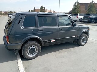 2018 Lada (ВАЗ) 2131 (4x4) Urban I, серый, 650000 рублей, вид 4