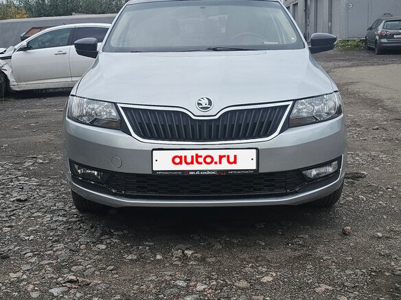 2018 Skoda Rapid I Рестайлинг, серебристый, 530000 рублей - вид 4