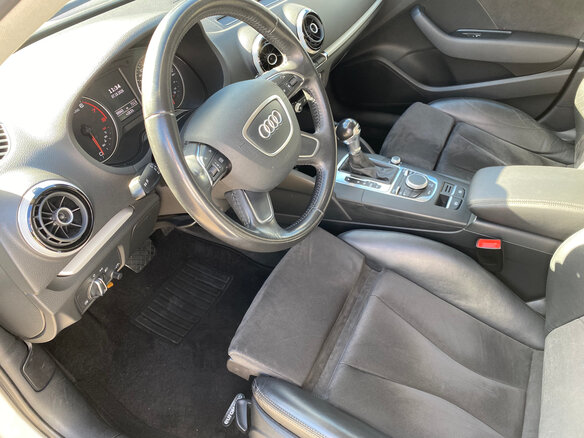 2014 Audi A3 III (8V), белый, 1550000 рублей - вид 10