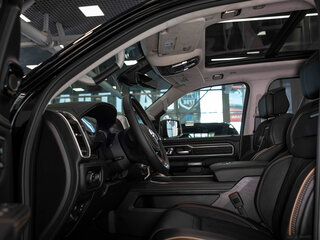 2026 Ram 1500 Crew Cab V Рестайлинг, чёрный, 10490000 рублей, вид 3