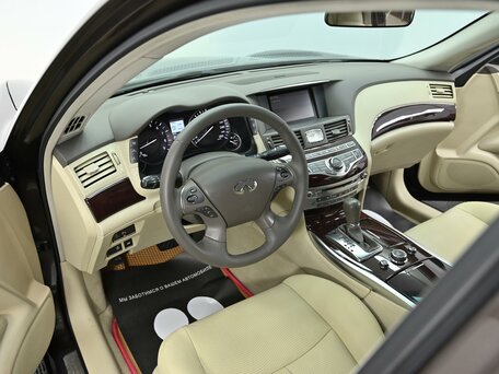 2015 Infiniti Q70 I Рестайлинг, коричневый, 2099000 рублей, вид 5