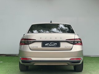 2022 Skoda Superb III Рестайлинг, бежевый, 2029000 рублей, вид 5