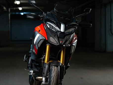 2026 Ducati Multistrada V4, красный, 3690000 рублей, вид 3