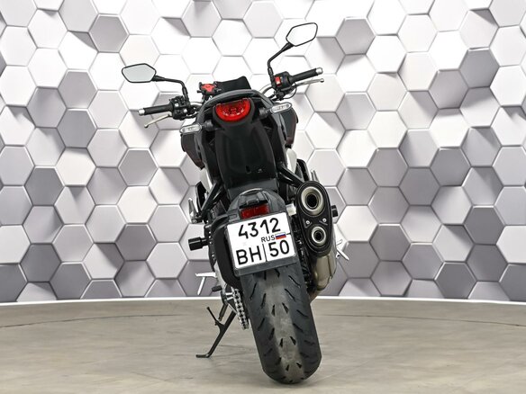 2024 Honda CB 1000R, красный, 1377000 рублей - вид 5
