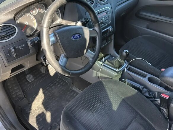 2007 Ford Focus II, серебристый, 300000 рублей - вид 10