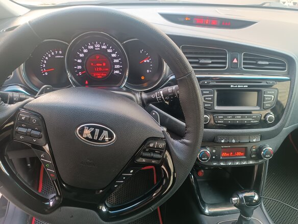 2012 Kia Ceed II, чёрный, 860000 рублей - вид 15