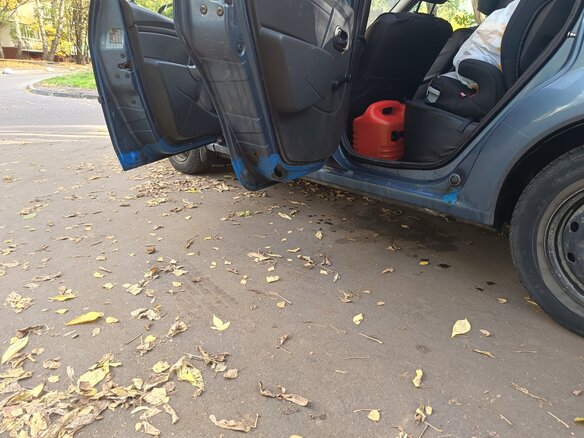 2011 Renault Logan I Рестайлинг, синий, 380000 рублей - вид 9