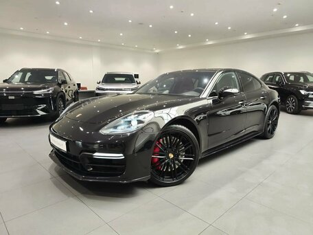Porsche Panamera II