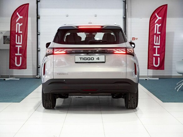 2025 Chery Tiggo 4 I Рестайлинг 2, серебристый - вид 4