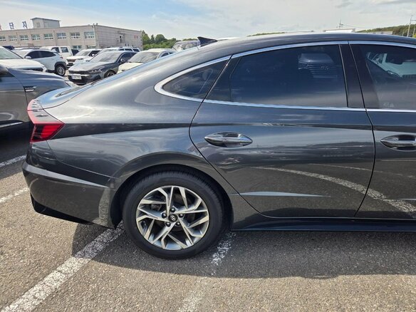 2022 Hyundai Sonata VIII (DN8), серый, 2100000 рублей - вид 9
