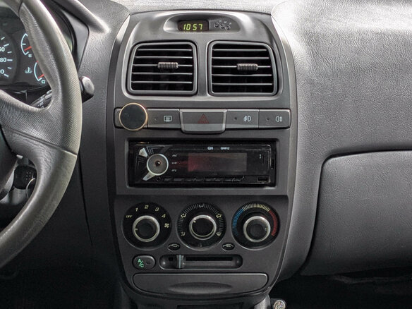 2005 Hyundai Accent ТагАЗ II, бежевый - вид 8