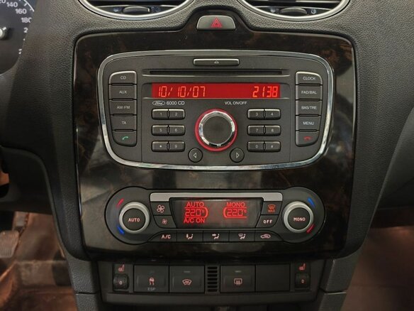 2007 Ford Focus II, чёрный, 550000 рублей - вид 12
