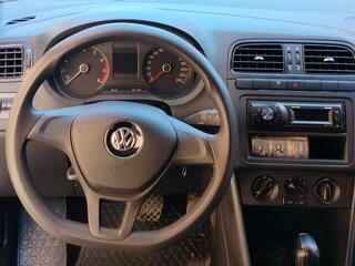 2020 Volkswagen Polo V Рестайлинг, белый, 1550000 рублей, вид 4