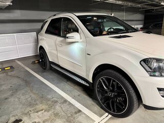2011 Mercedes-Benz M-Класс 350 II (W164) Рестайлинг, белый, 1490000 рублей, вид 3